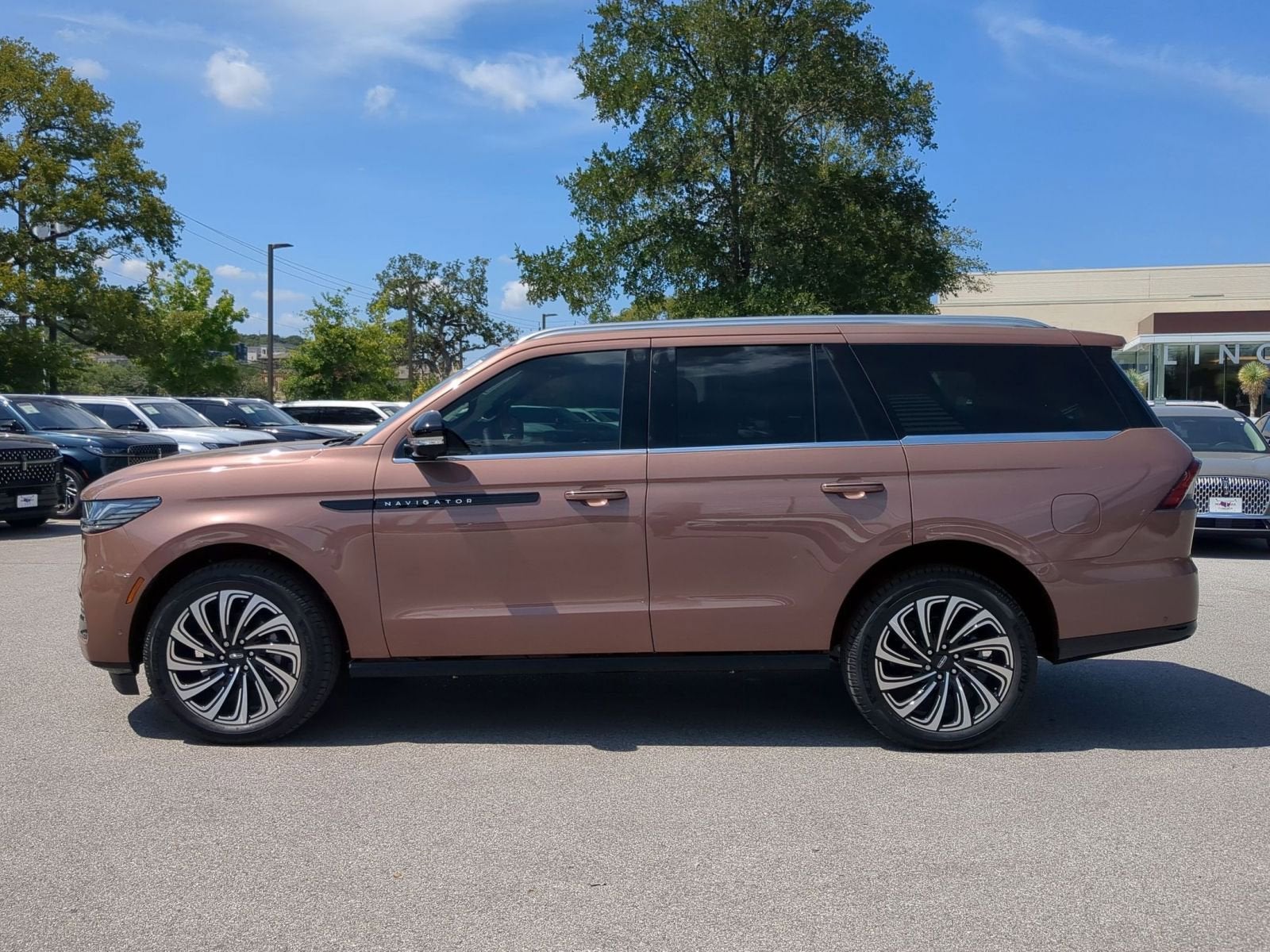2025 Lincoln Navigator Black Label