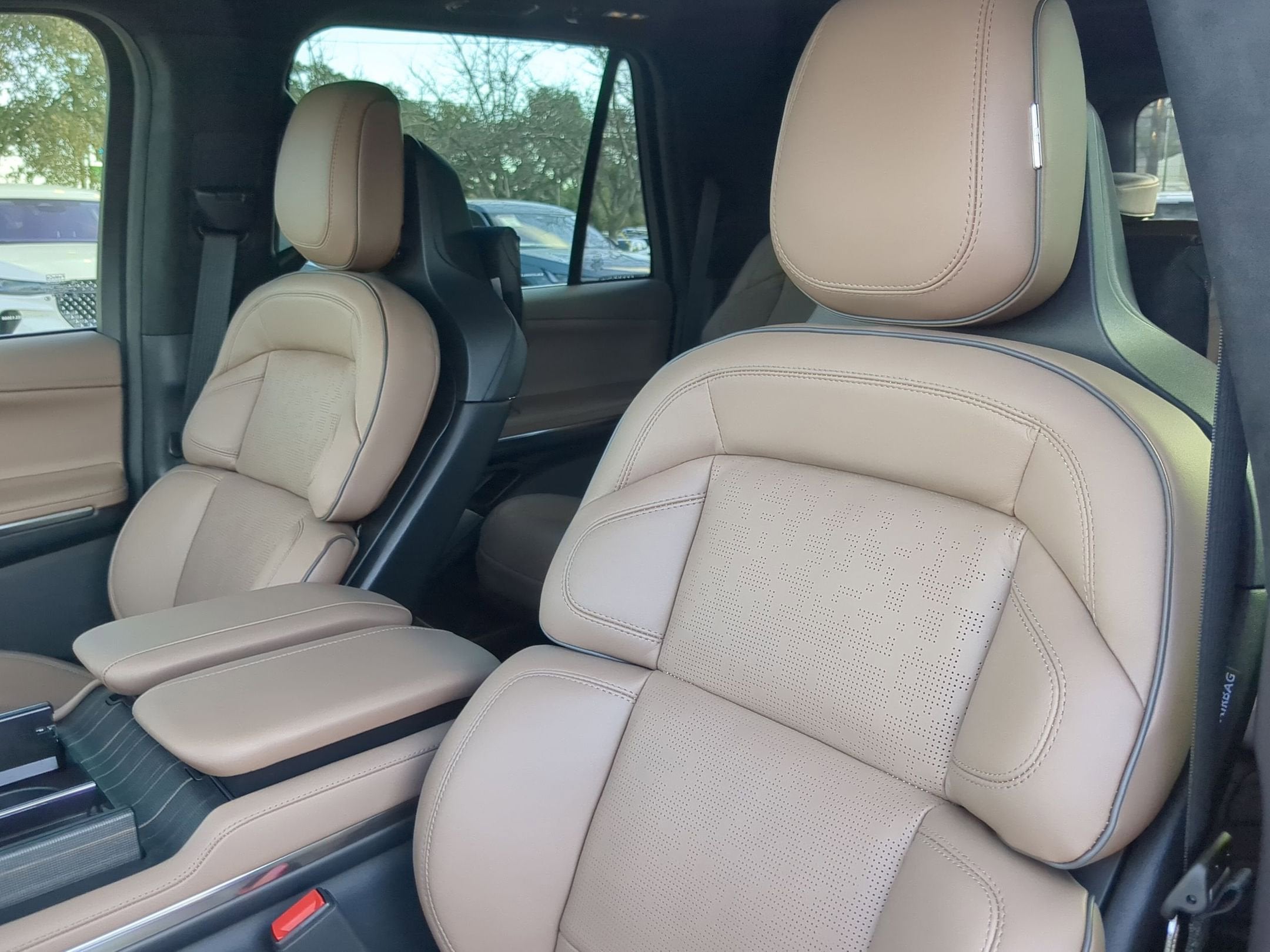 2025 Lincoln Navigator Black Label