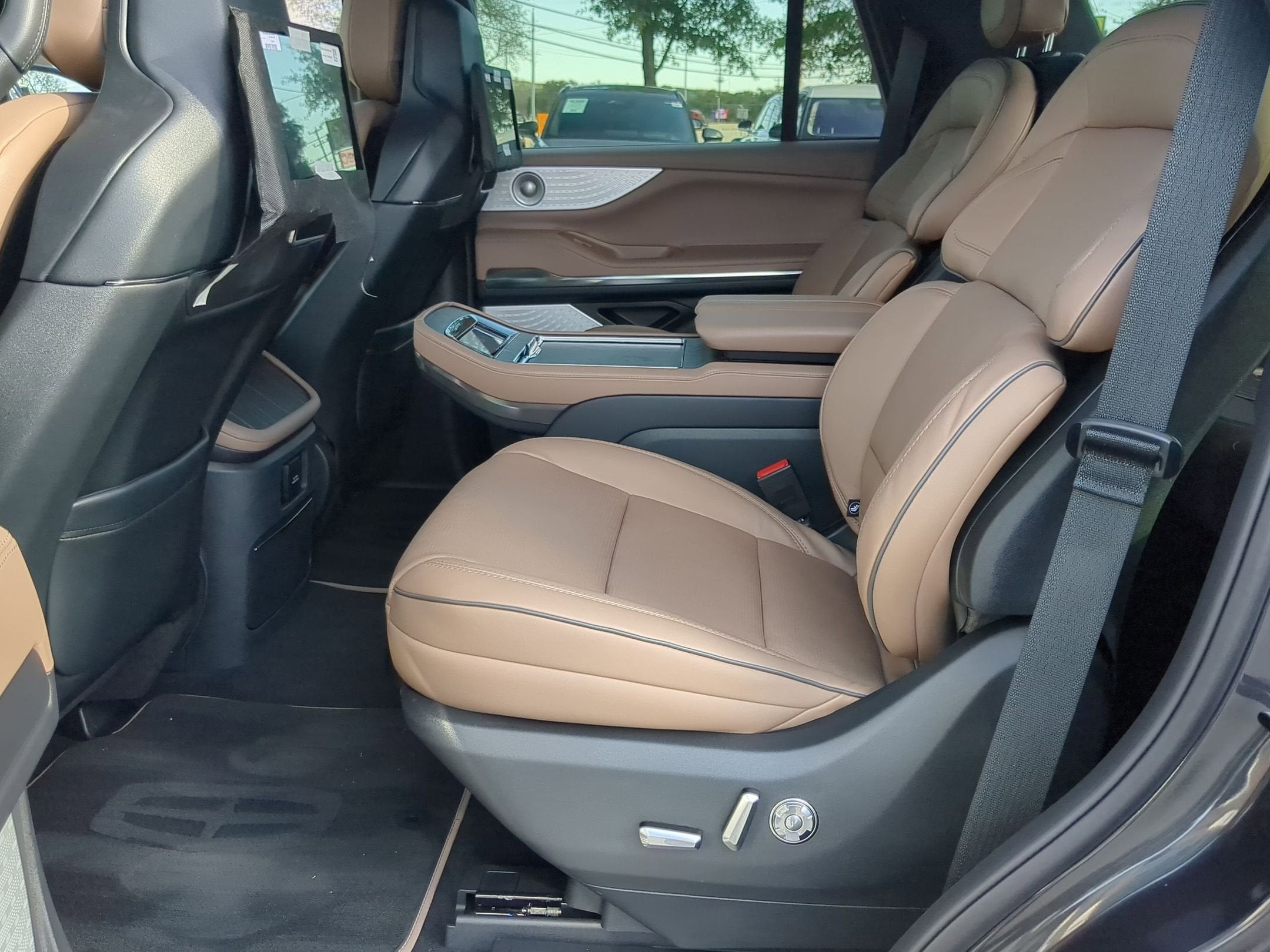 2025 Lincoln Navigator Black Label