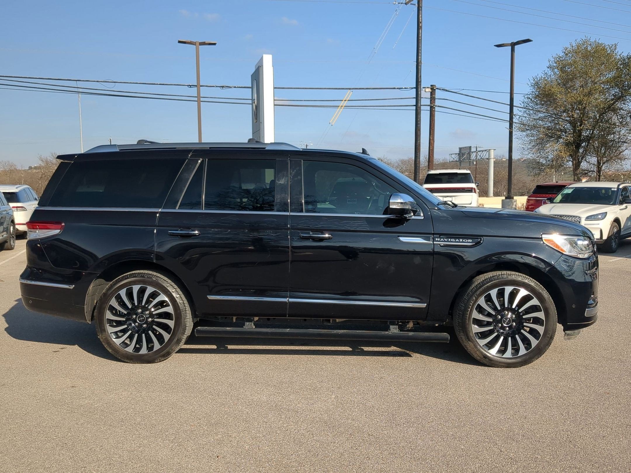 2022 Lincoln Navigator Black Label