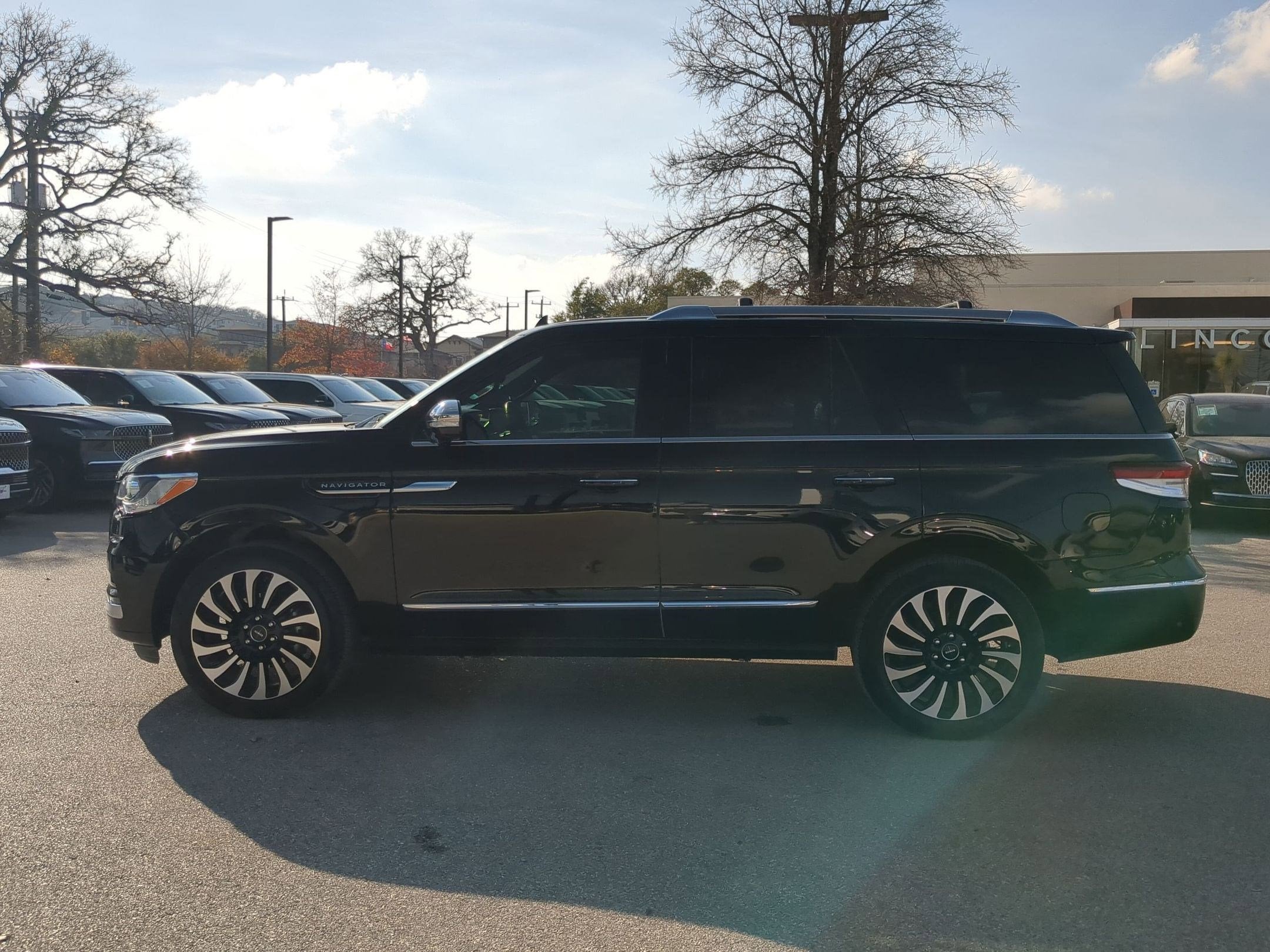 2022 Lincoln Navigator Black Label