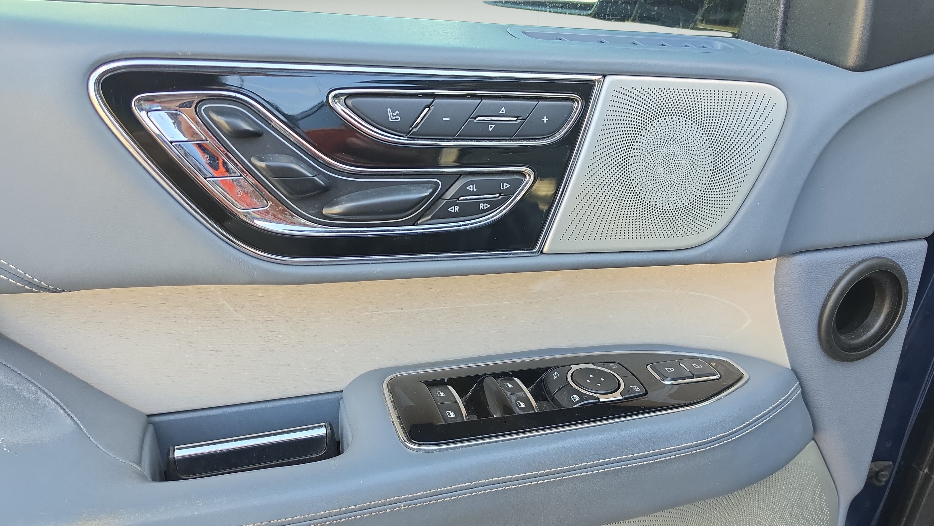 2018 Lincoln Navigator Black Label