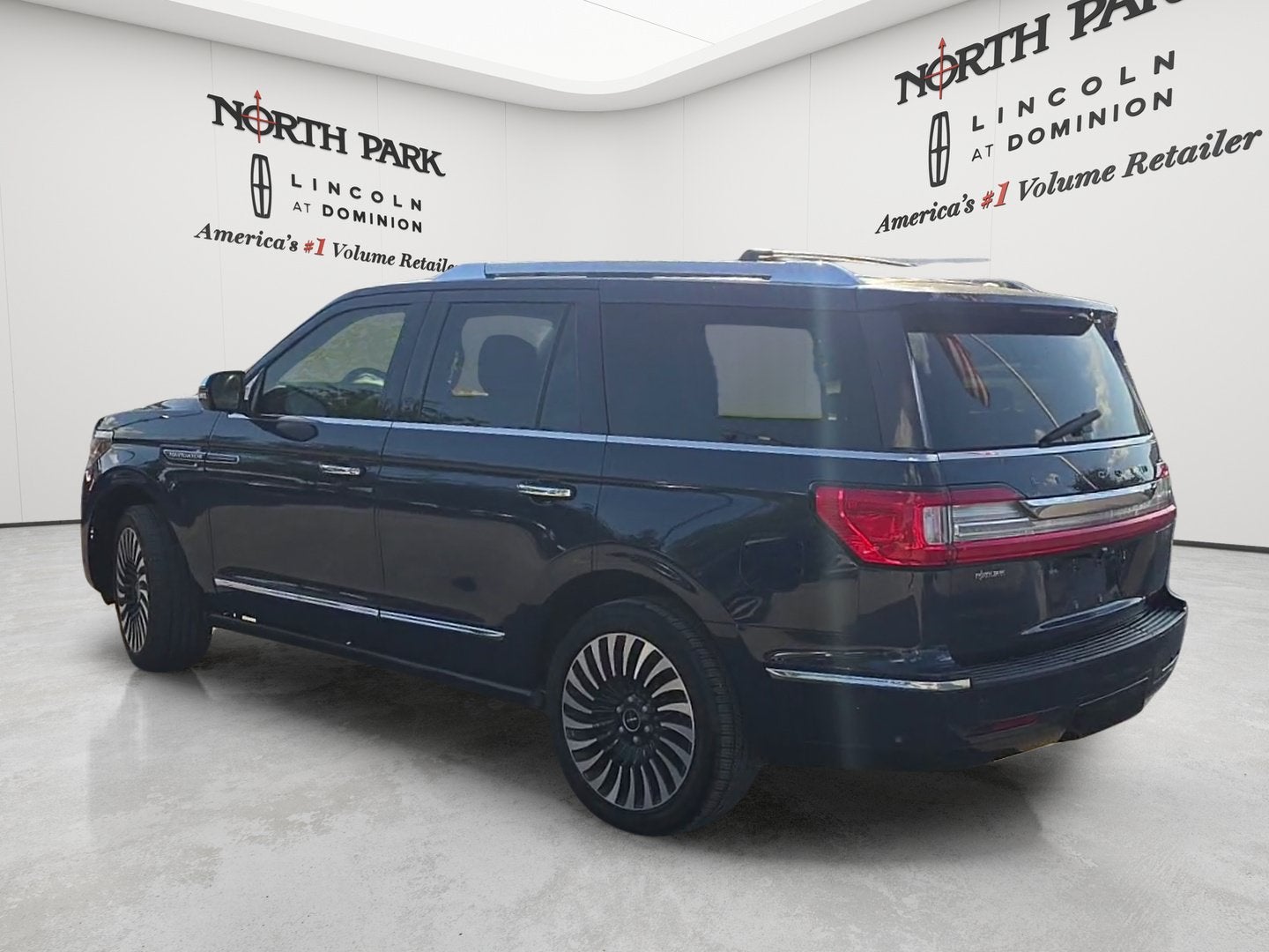 2018 Lincoln Navigator Black Label