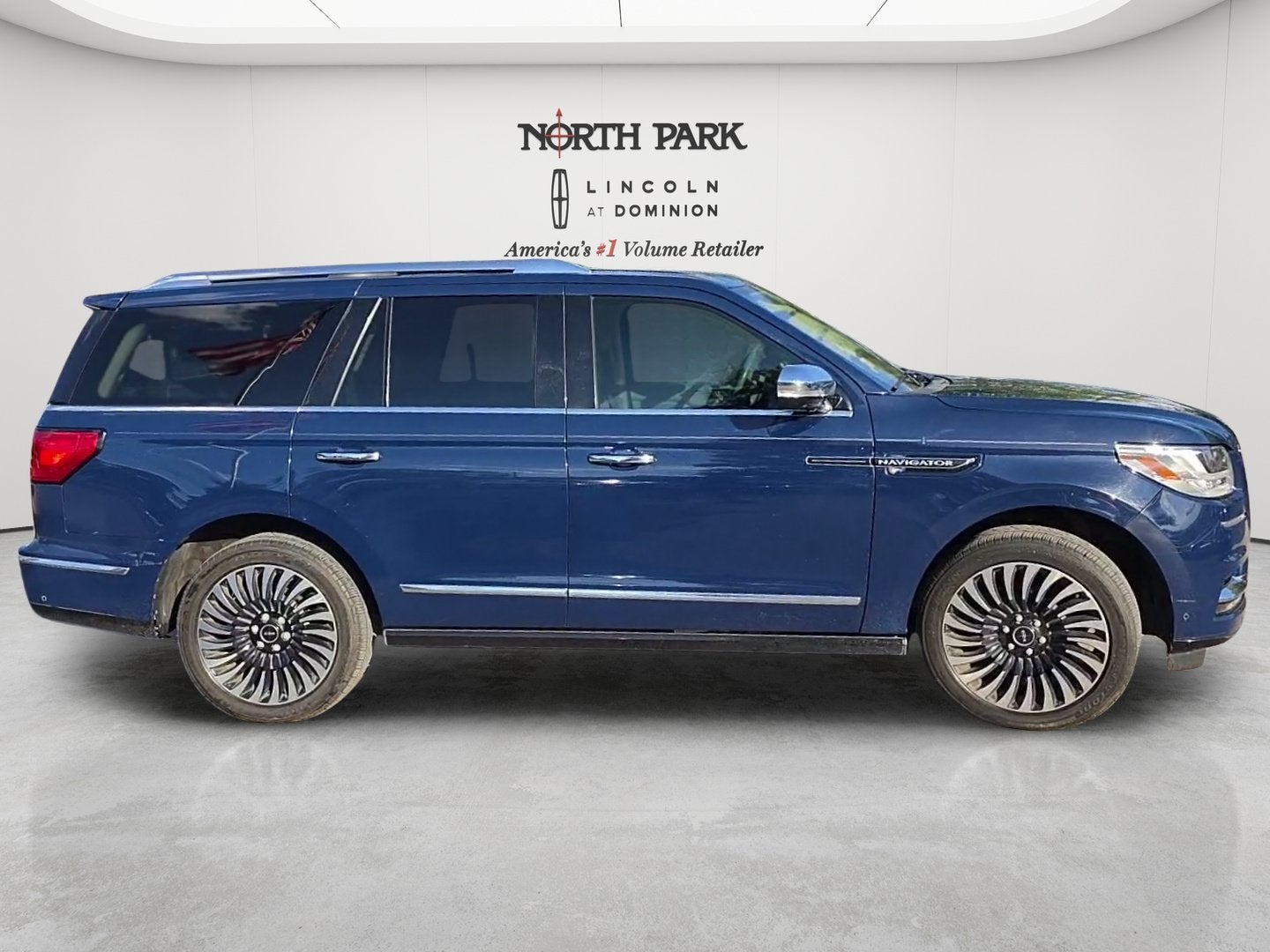 2018 Lincoln Navigator Black Label
