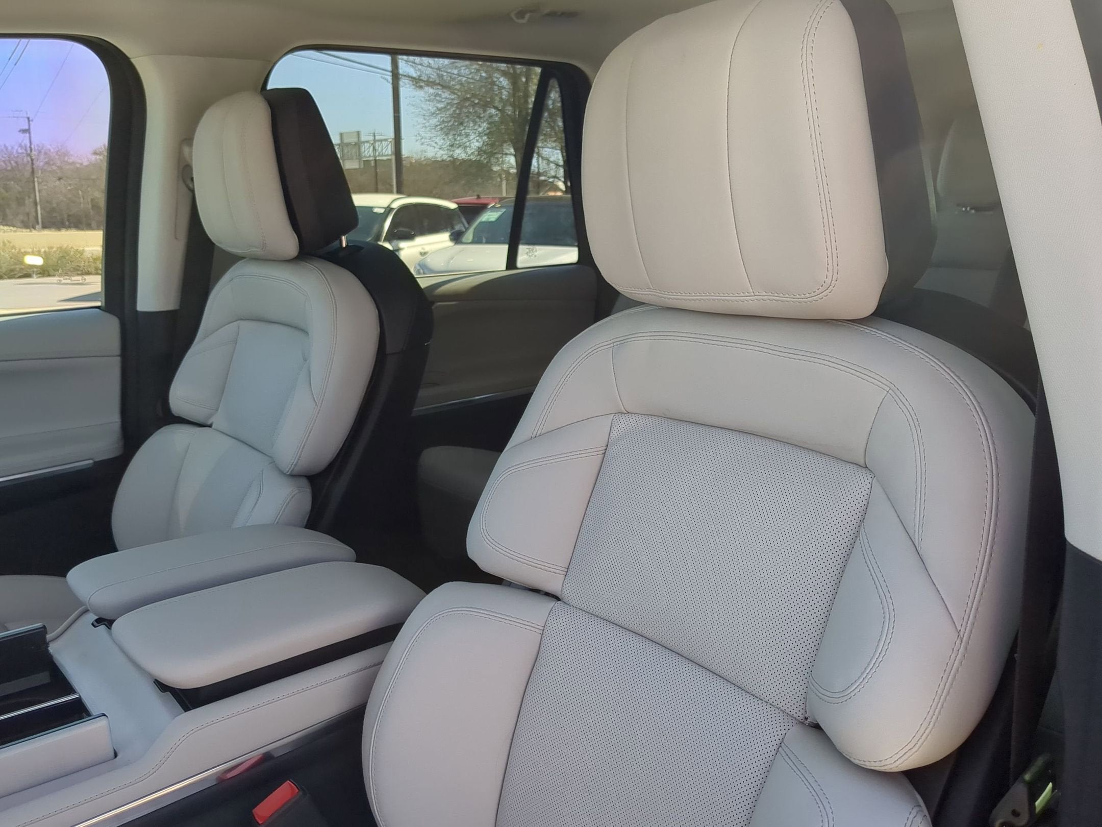 2026 Lincoln Navigator Premiere