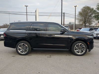 2026 Lincoln Navigator Premiere