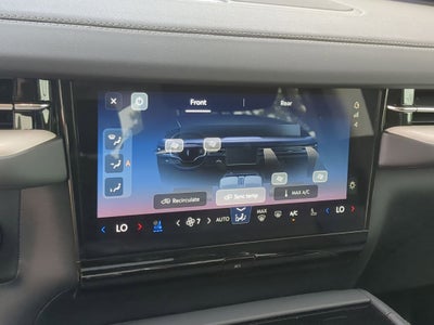 2026 Lincoln Navigator Premiere