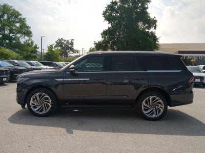 2026 Lincoln Navigator Premiere