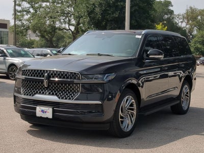 2026 Lincoln Navigator Premiere