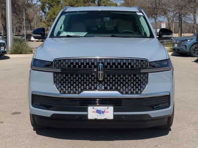 2026 Lincoln Navigator Premiere