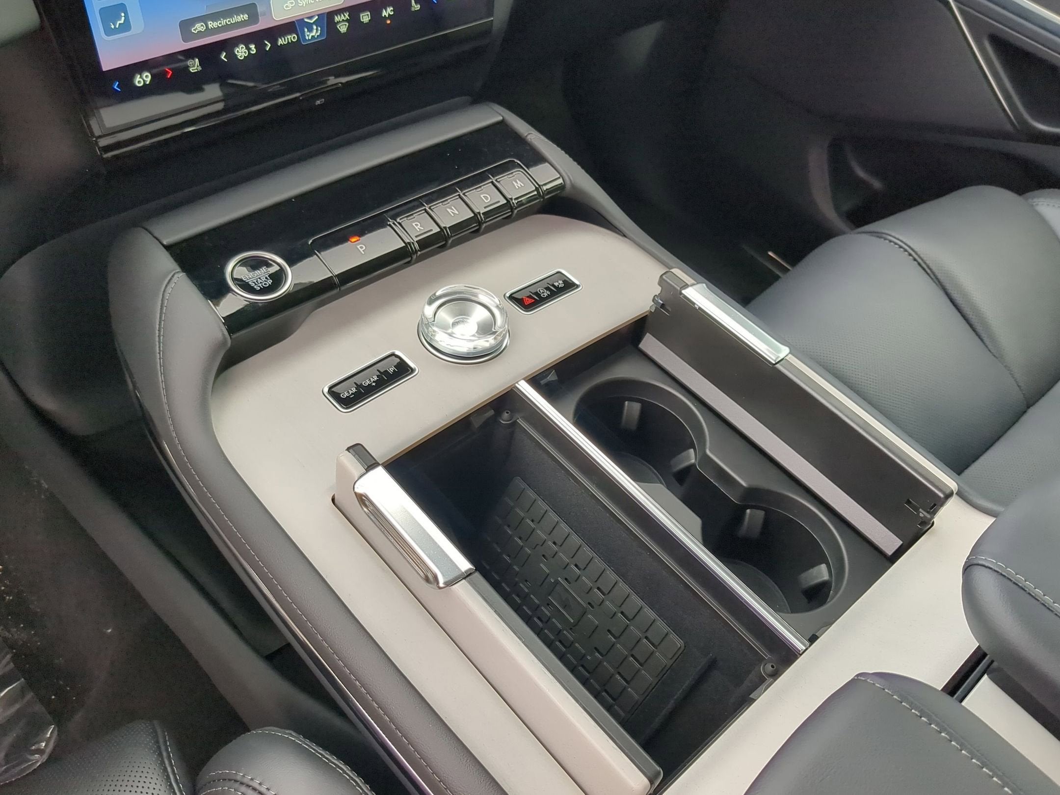 2026 Lincoln Navigator Premiere