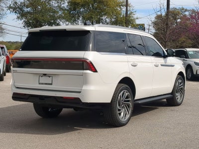 2026 Lincoln Navigator Premiere
