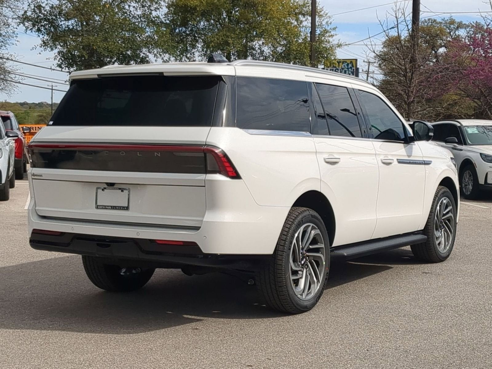 2026 Lincoln Navigator Premiere