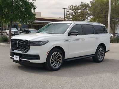 2026 Lincoln Navigator Premiere