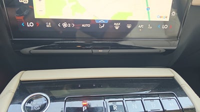 2027 Lincoln Navigator Premiere