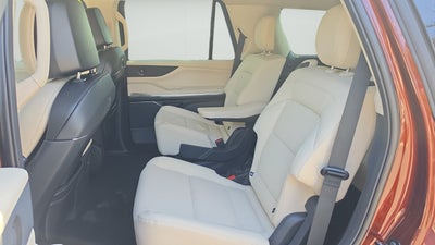 2027 Lincoln Navigator Premiere