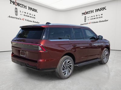 2027 Lincoln Navigator Premiere