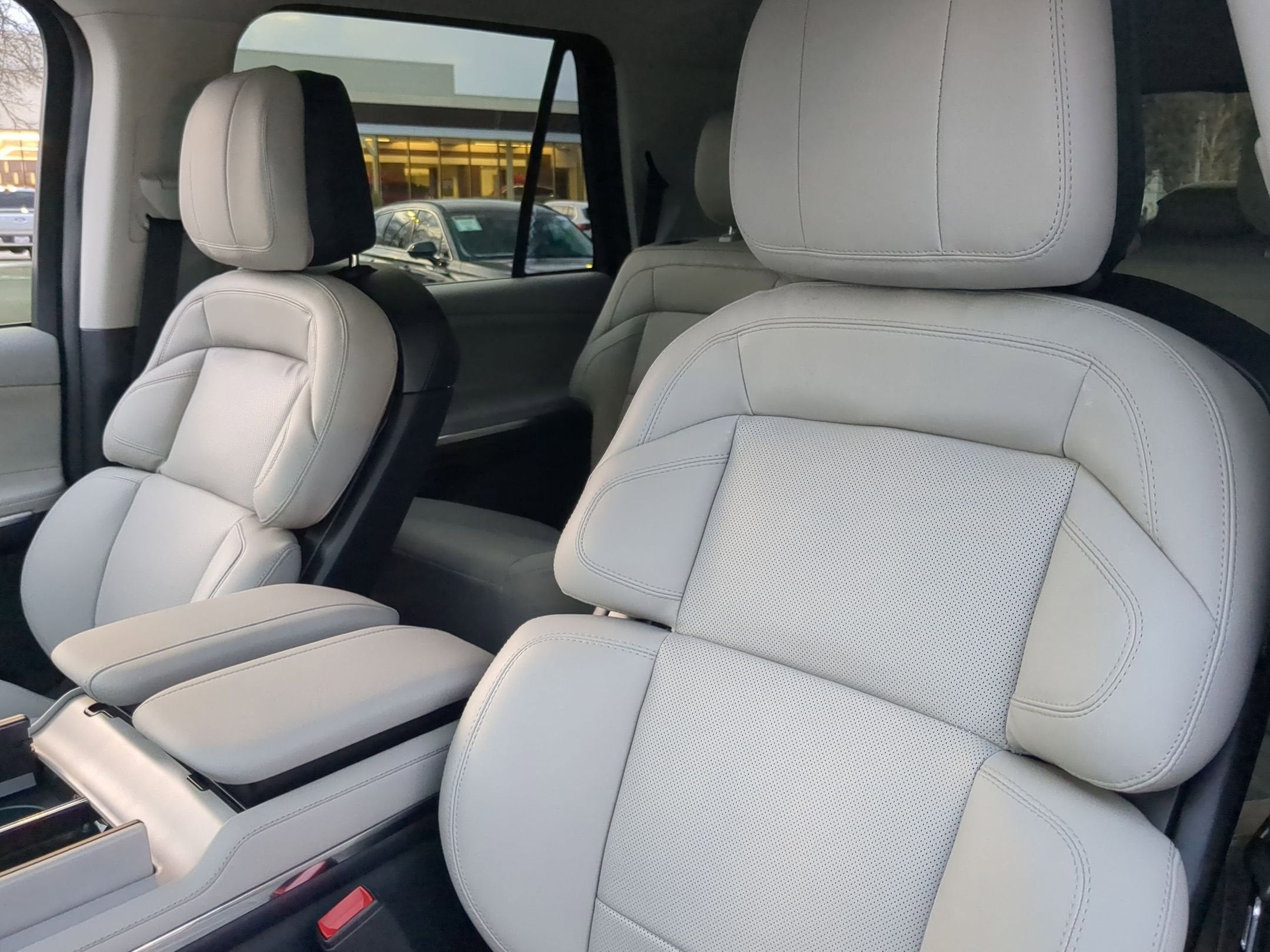 2026 Lincoln Navigator Premiere