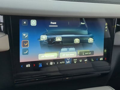 2026 Lincoln Navigator Premiere