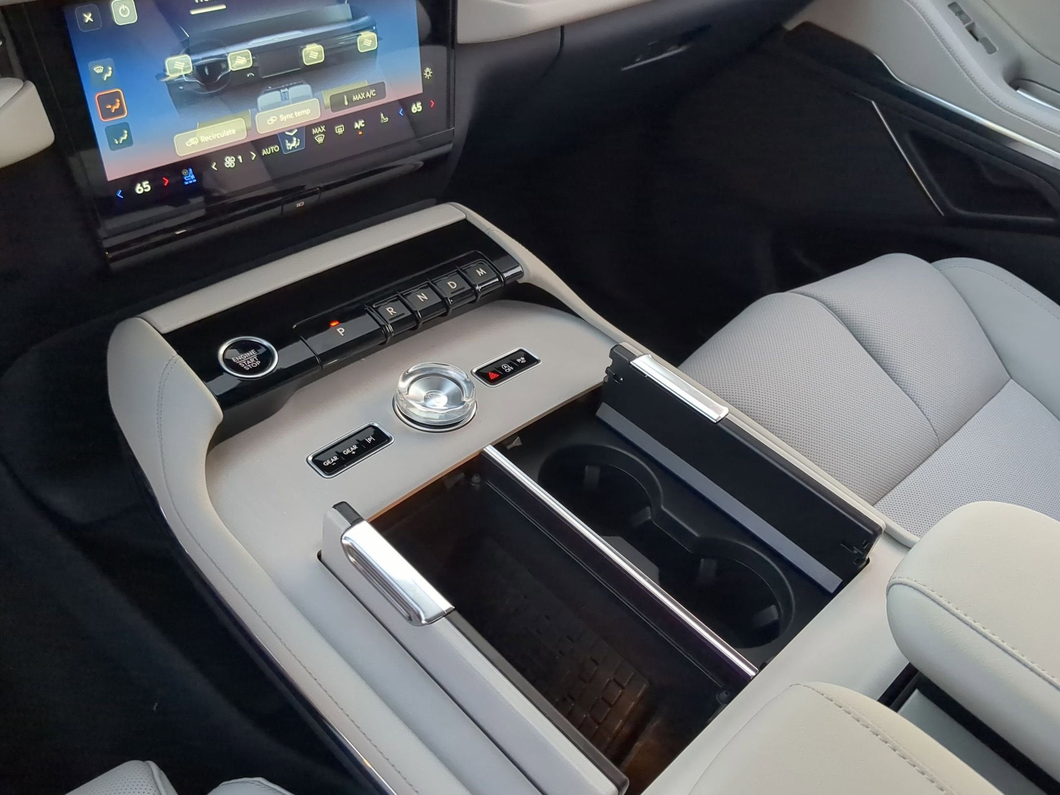 2026 Lincoln Navigator Premiere