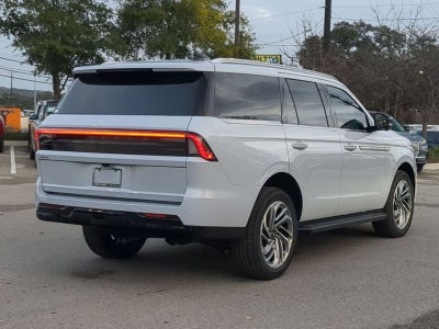 2026 Lincoln Navigator Premiere
