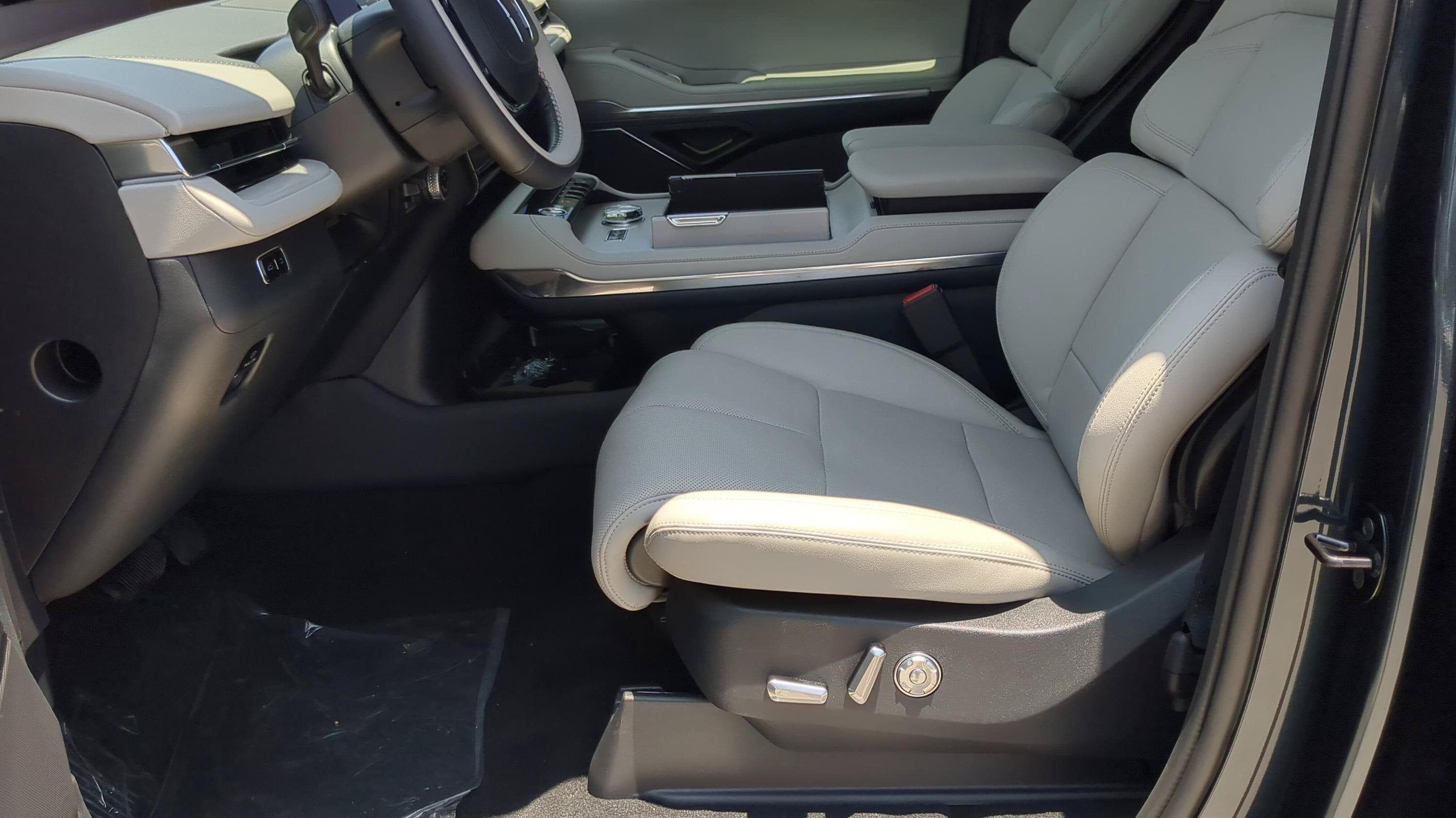 2026 Lincoln Navigator Premiere