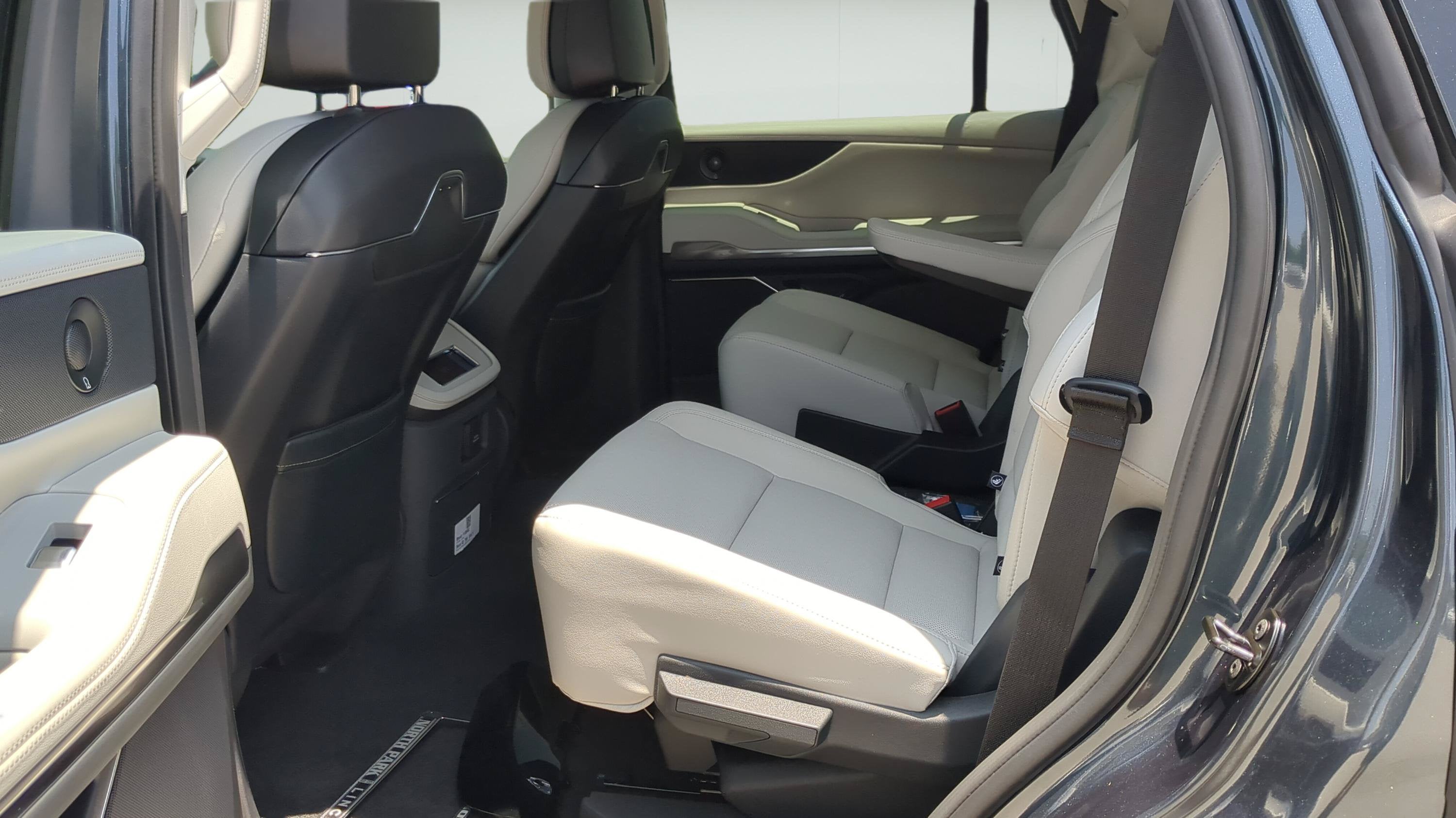 2026 Lincoln Navigator Premiere