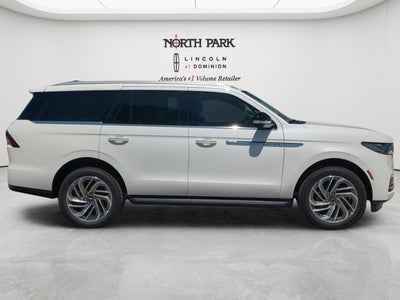 2026 Lincoln Navigator Premiere