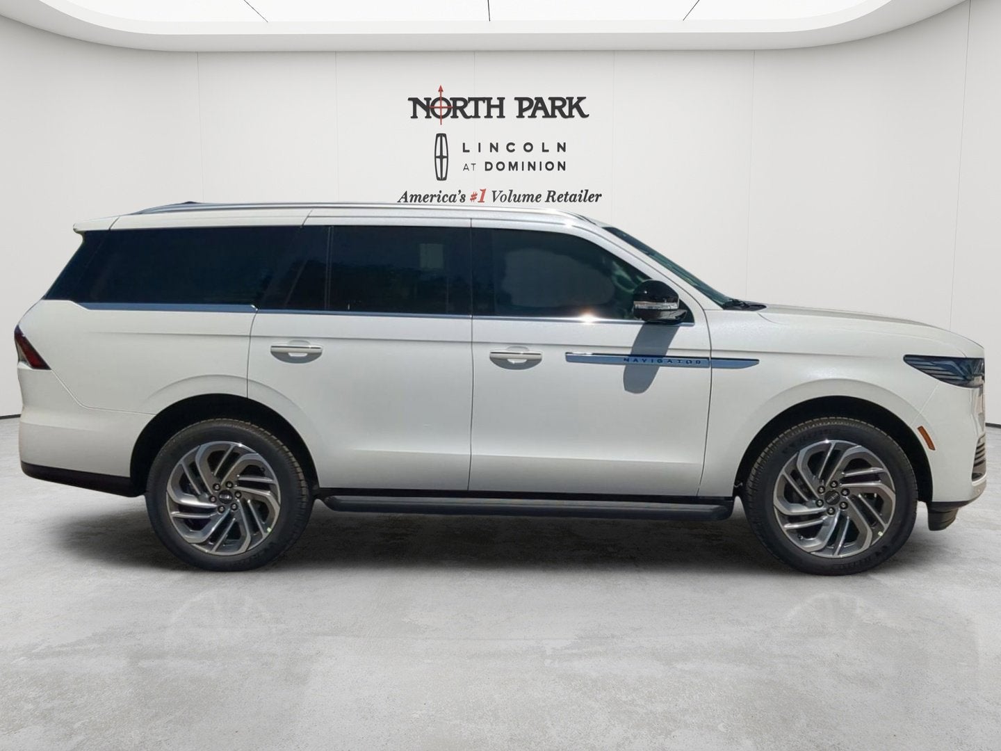 2026 Lincoln Navigator Premiere