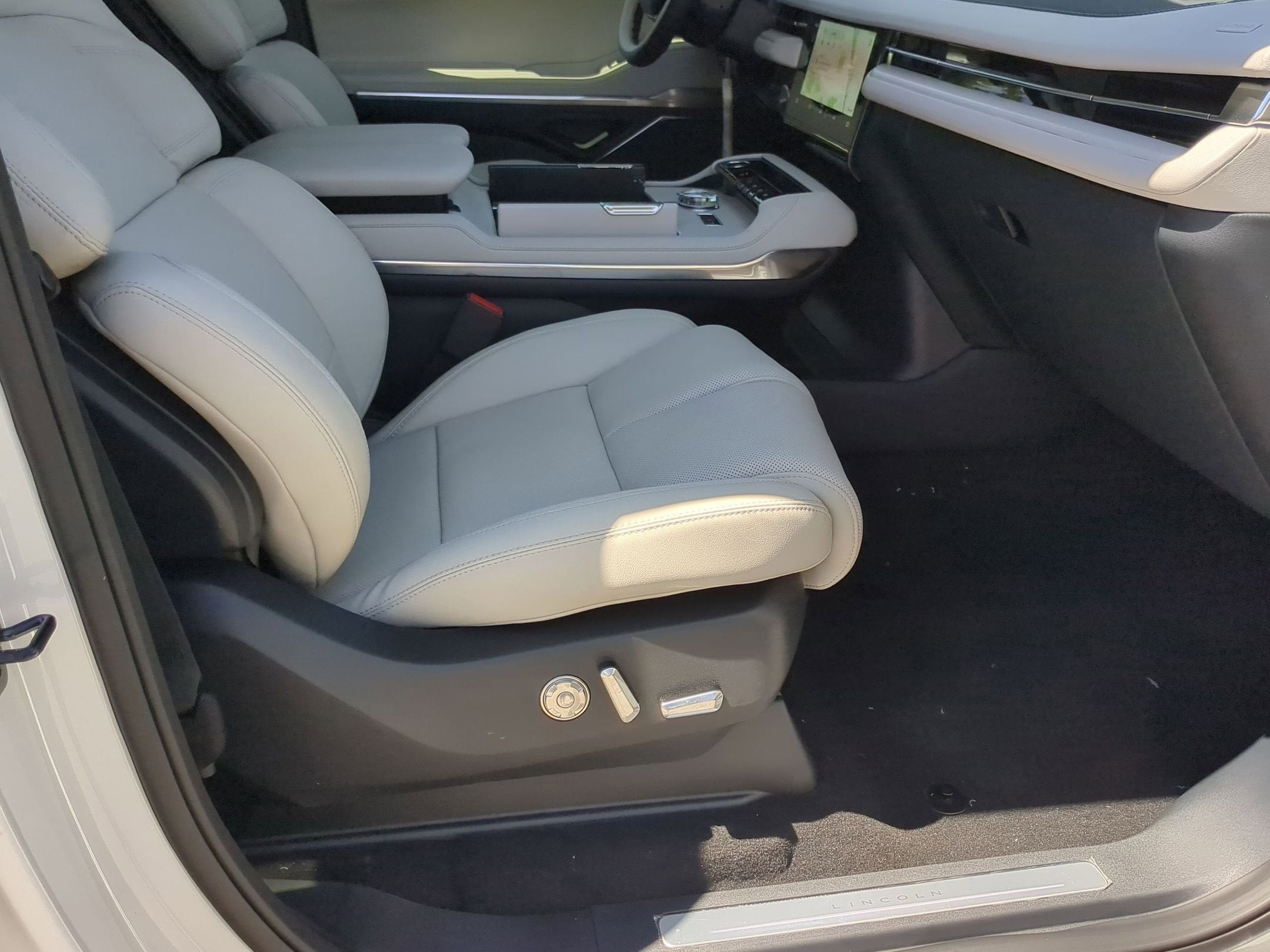 2026 Lincoln Navigator Premiere