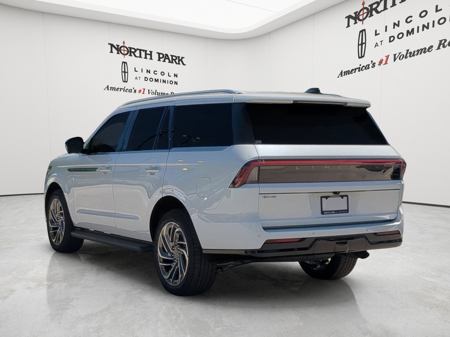 2026 Lincoln Navigator Premiere