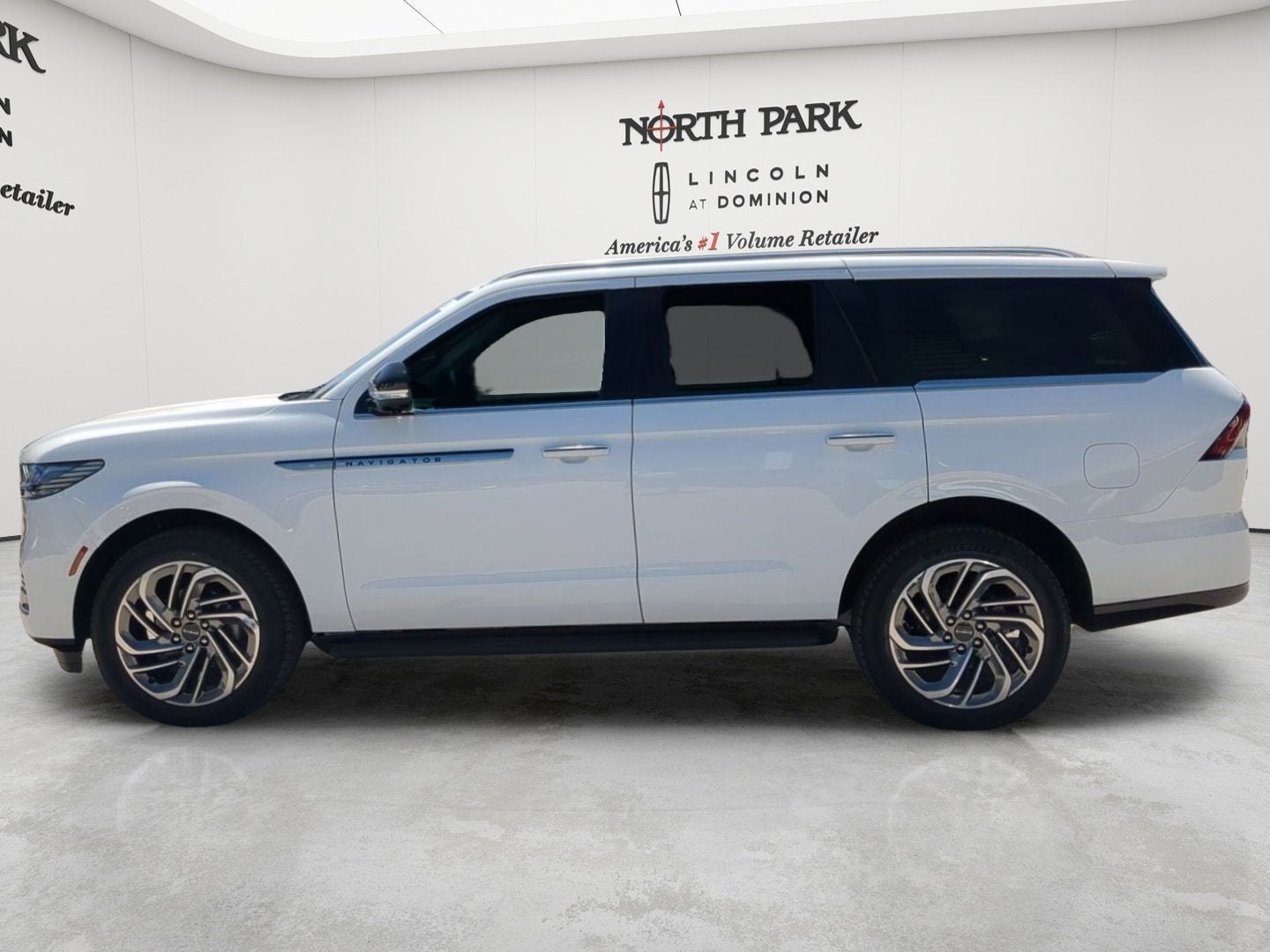2026 Lincoln Navigator Premiere