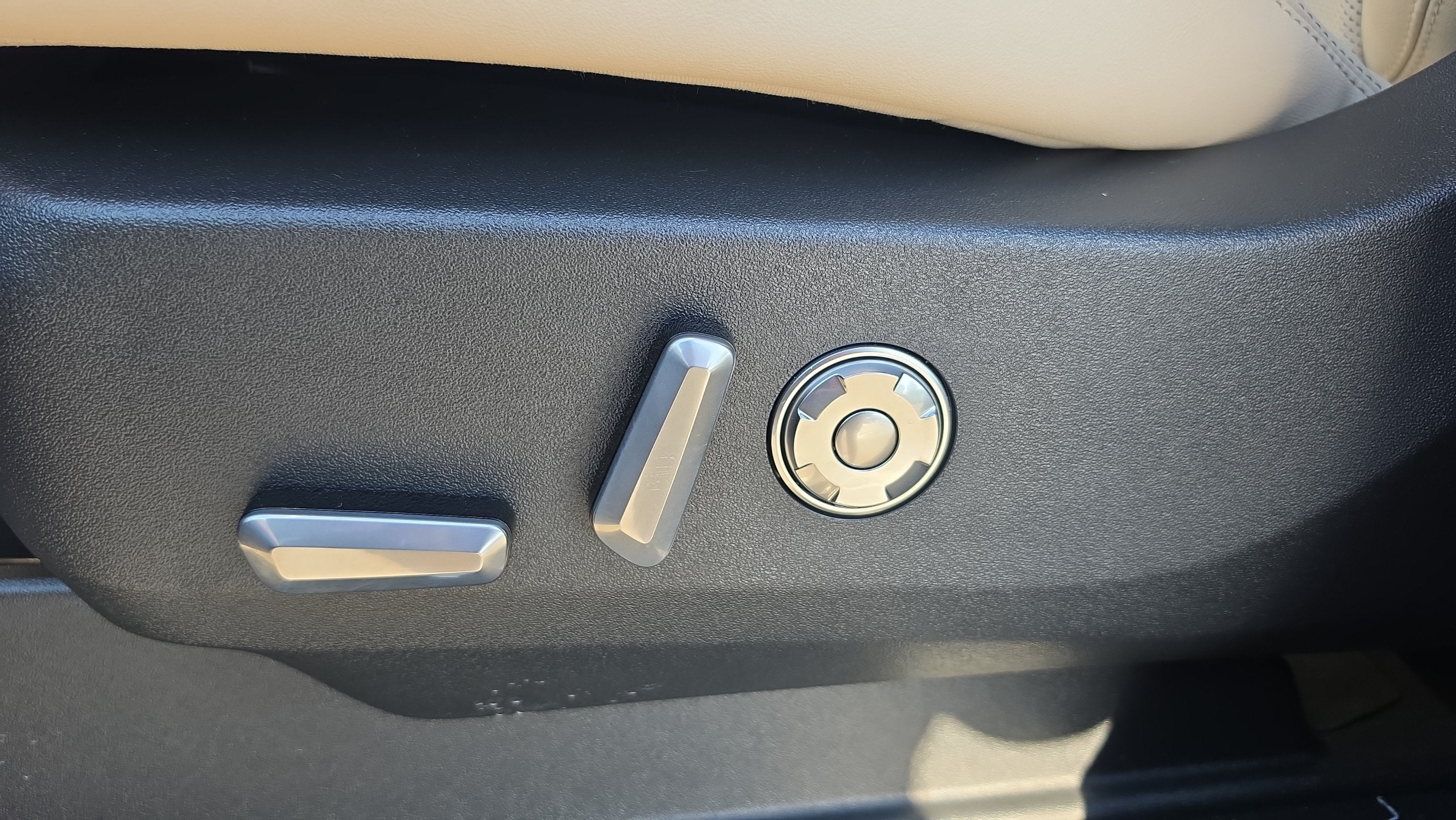 2027 Lincoln Navigator Premiere