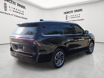 2027 Lincoln Navigator Premiere