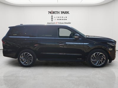 2027 Lincoln Navigator Premiere
