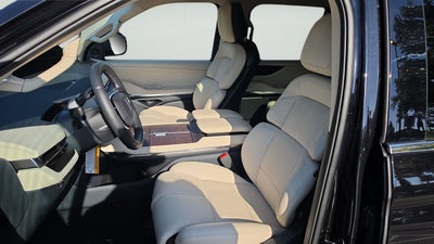 2027 Lincoln Navigator Premiere