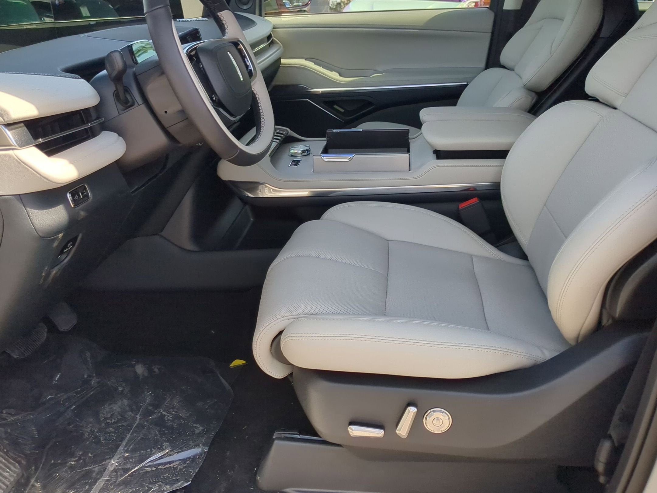 2026 Lincoln Navigator Premiere