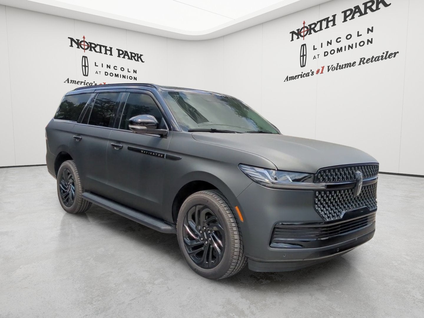 2026 Lincoln Navigator *Custom Wrap* Premiere