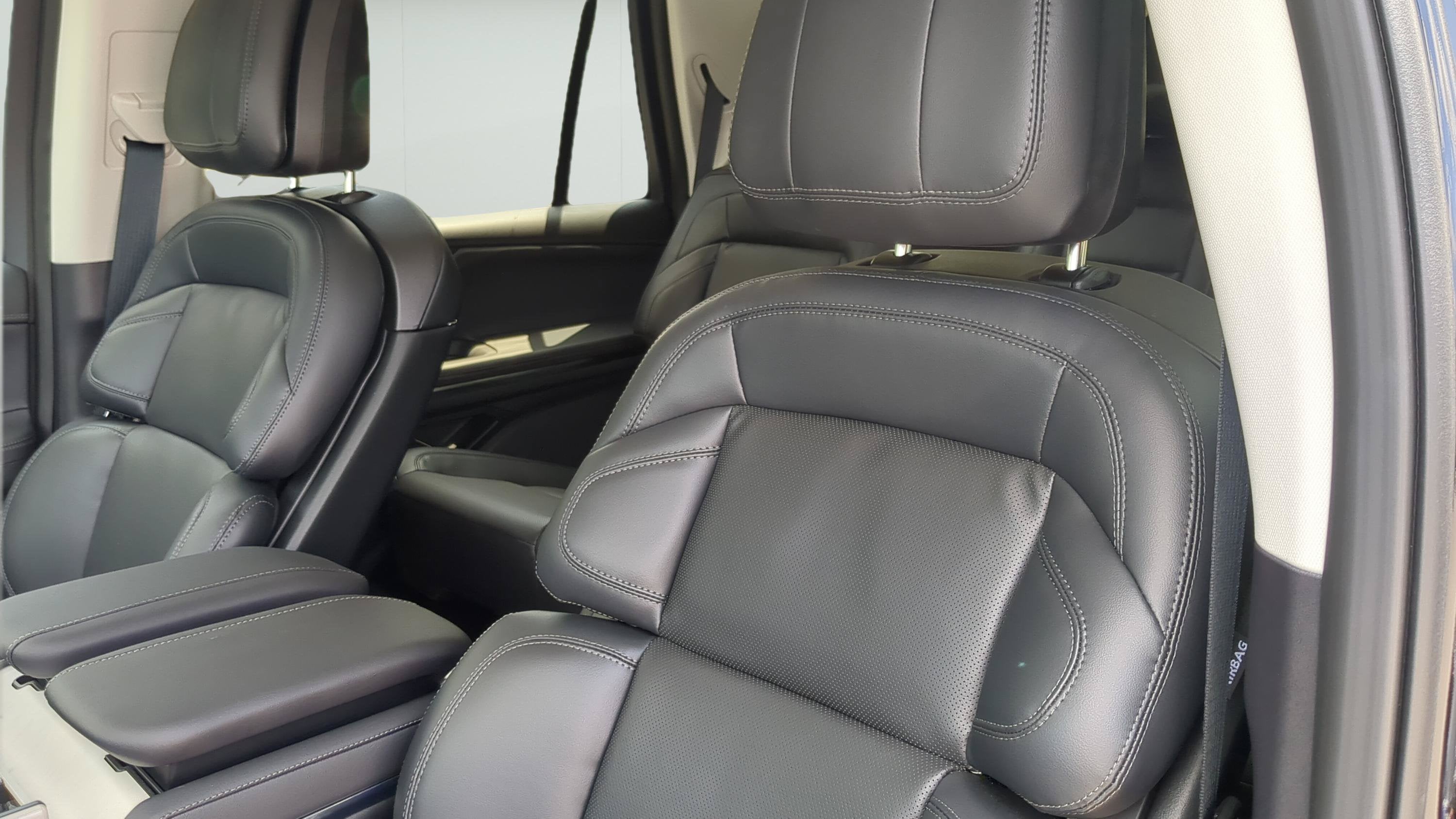 2026 Lincoln Navigator *Custom Wrap* Premiere