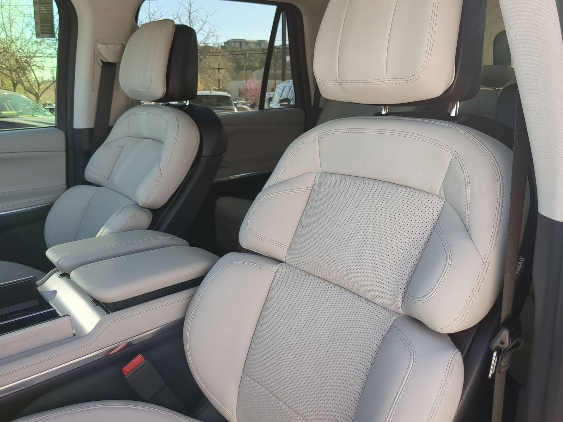 2026 Lincoln Navigator Premiere