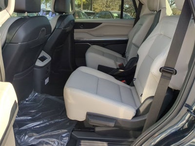 2026 Lincoln Navigator Premiere