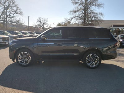 2026 Lincoln Navigator Premiere