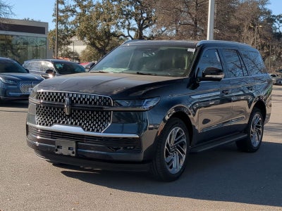 2026 Lincoln Navigator Premiere
