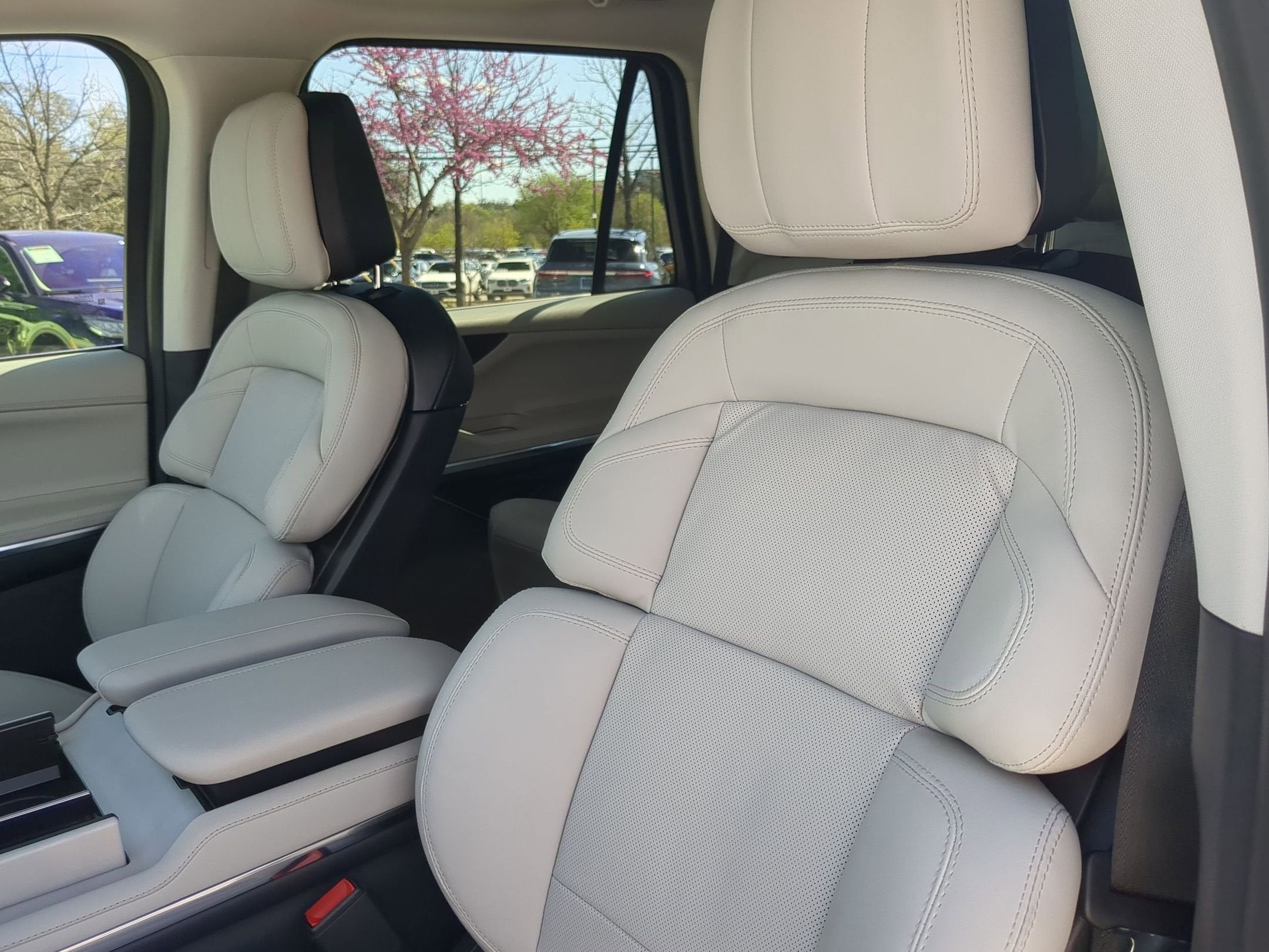 2026 Lincoln Navigator Premiere