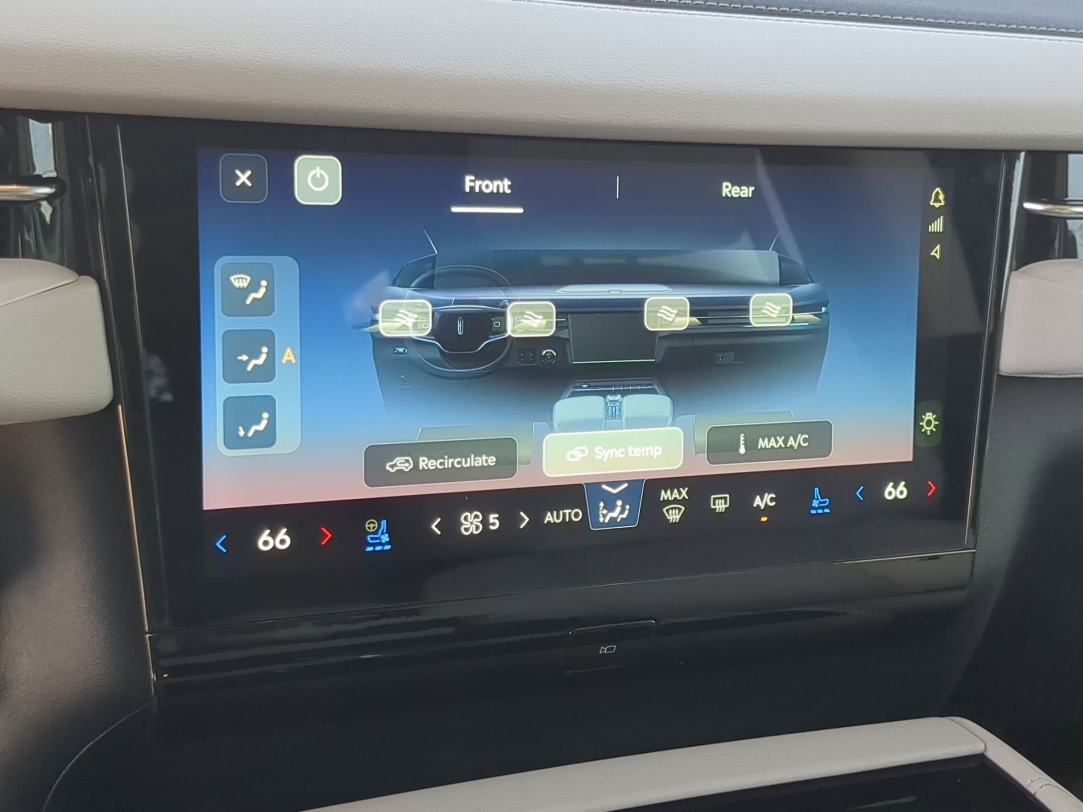 2026 Lincoln Navigator Premiere