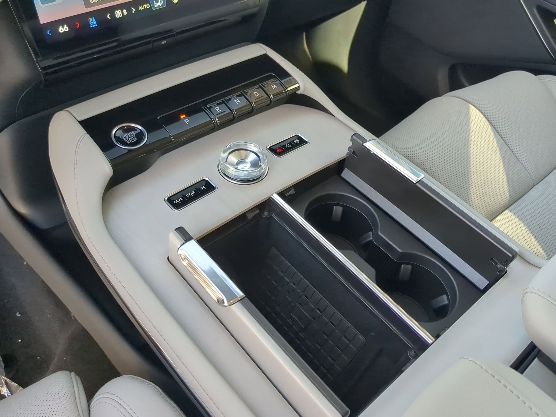 2026 Lincoln Navigator Premiere