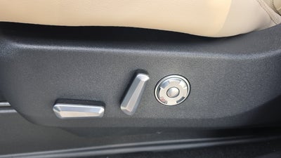 2027 Lincoln Navigator Premiere
