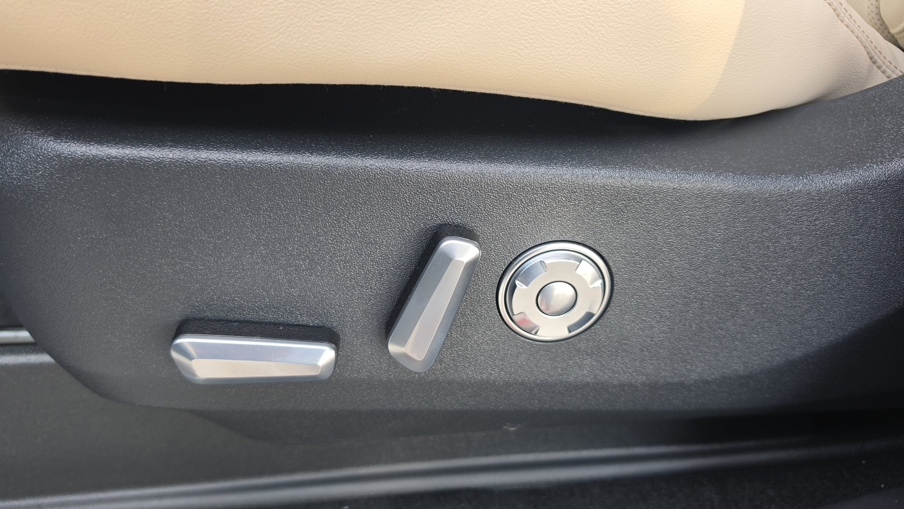 2027 Lincoln Navigator Premiere