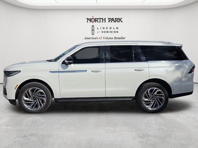 2027 Lincoln Navigator Premiere