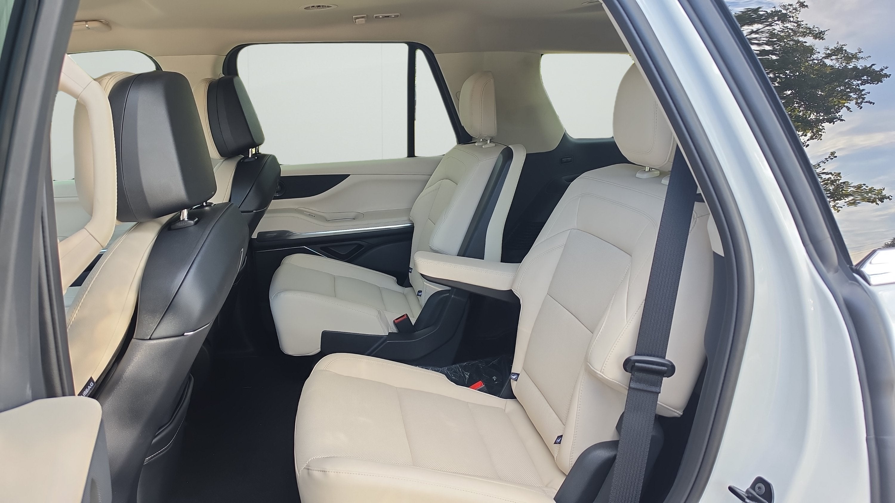2027 Lincoln Navigator Premiere